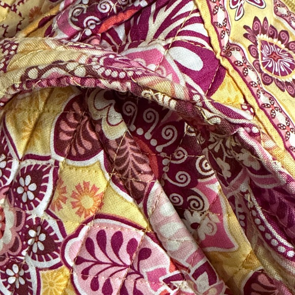 Vera Bradley Yellow and Pink Quilted Bag machine washable approx 9” x 14” - Picture 13 of 13